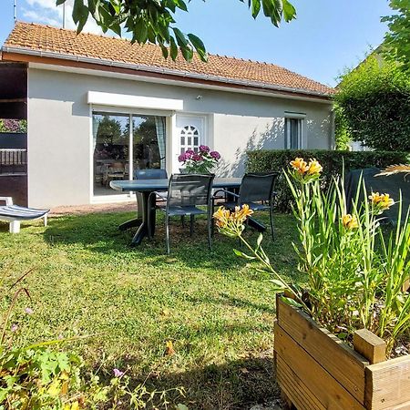 Gorgeous Home In Molinet With Wifi Bagian luar foto